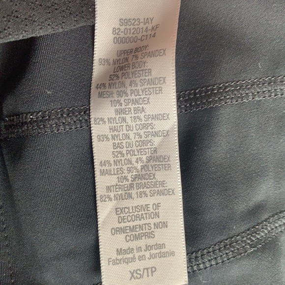 Champion work out tank with built in bra size XS - Picture 9 of 9